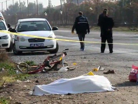 Akhisar Sağlık Meslek Lisesi Önünde Kaza 1 Ölü