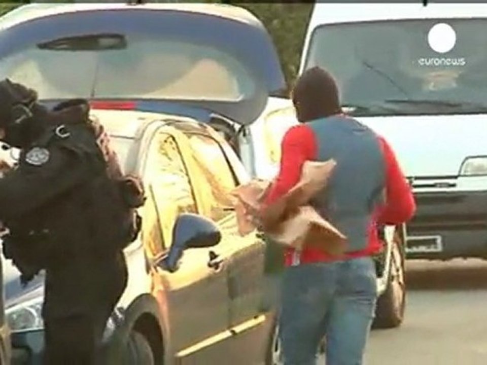 Suspected Islamists arrested in French raid