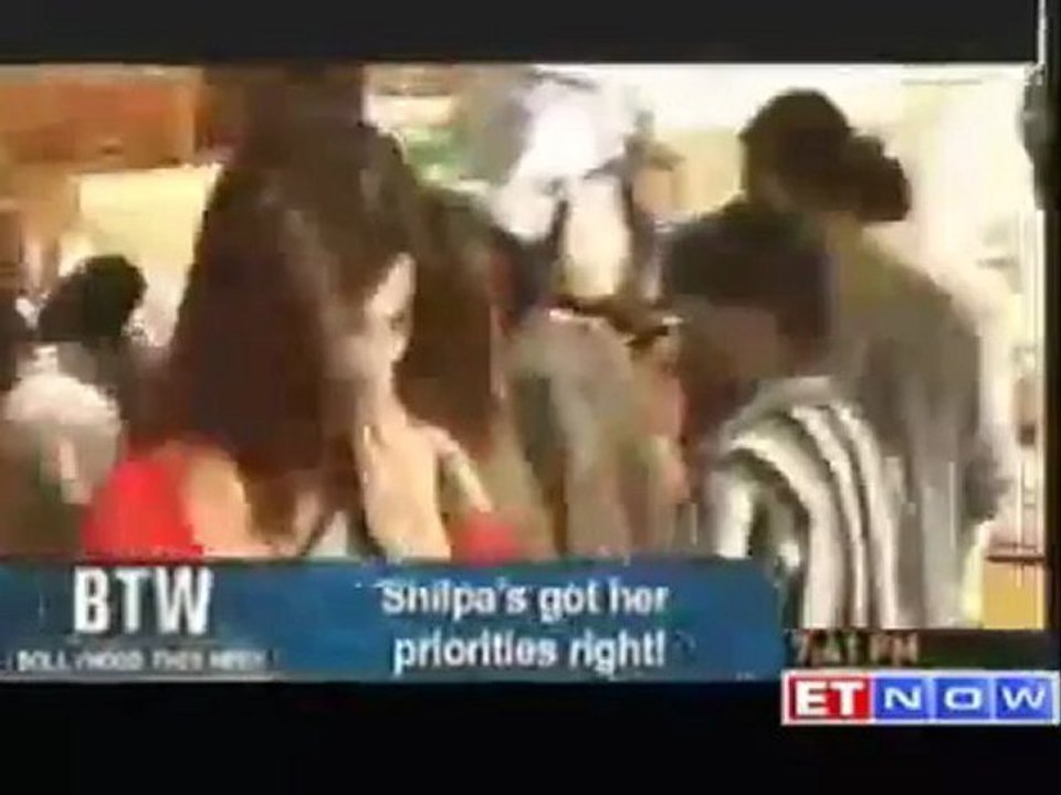 Shilpa Shetty gets her priorities right