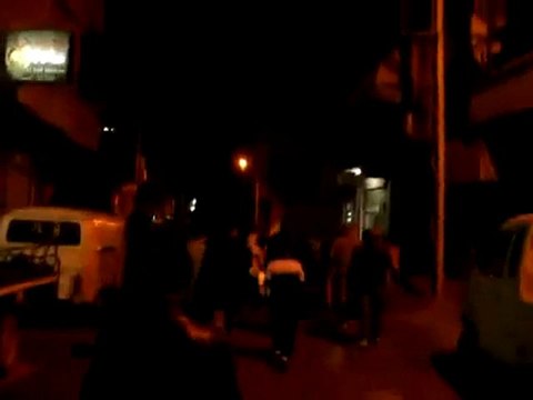 فري برس ريف دمشق زملكا مظاهرة مسائية رغم الحصار وتواجد عصابات الأسد في البلدة 29 3 2012 ج3