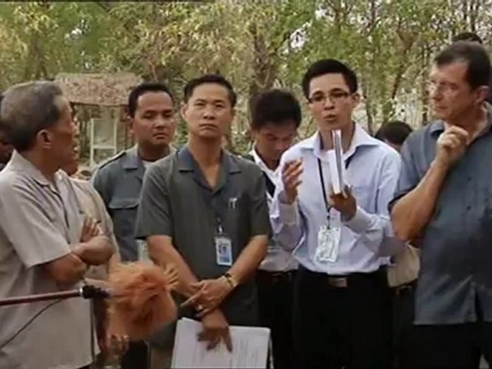 Khmers rouges, une simple question de justice  (extrait 1)