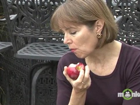 Managing Food Allergies While Traveling