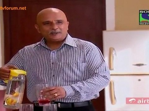 Parvarish Kuch Khatti Kuch Meethi - 30th March 2012 Video Pt2
