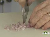 How To Mince Shallots