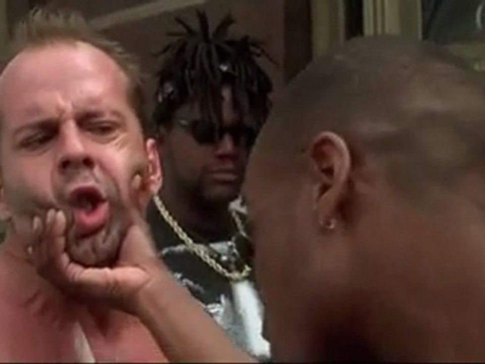 BRUCE WILLIS 2012