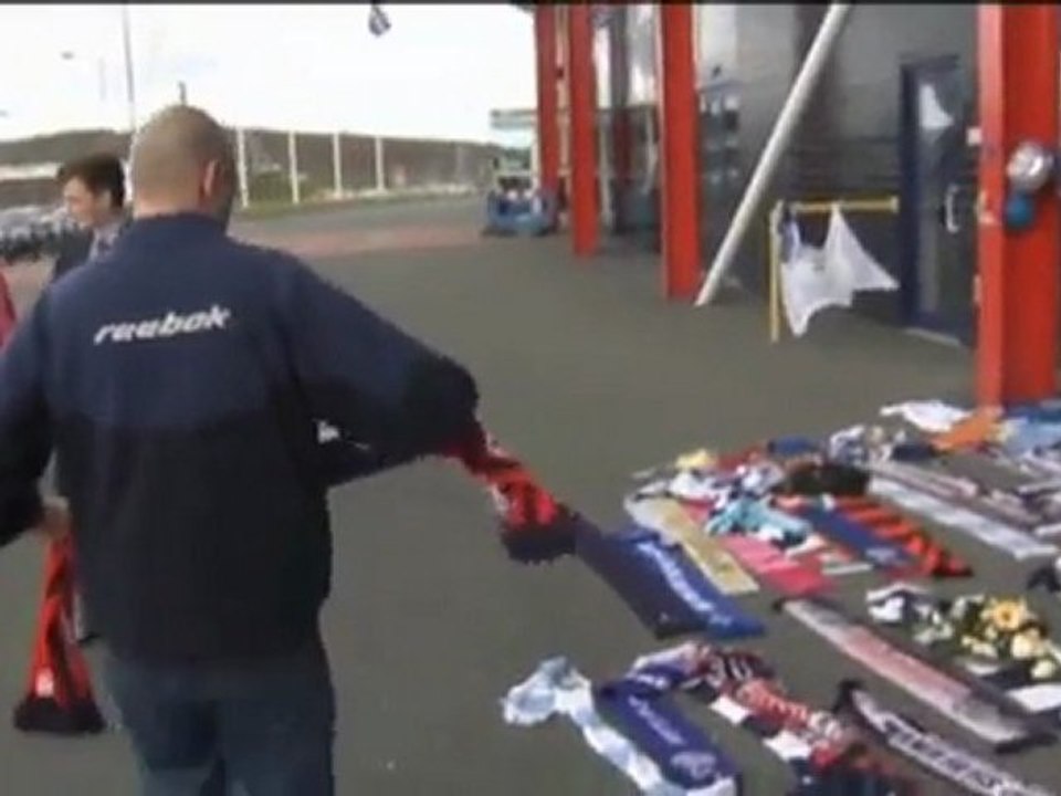 Twitter-Foto: Muamba lacht