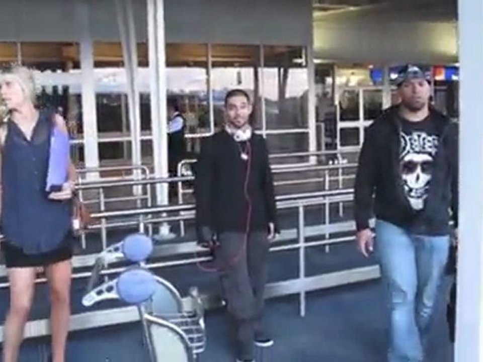 Minka Kelly Squashes The Wilmer Valderrama Rumors