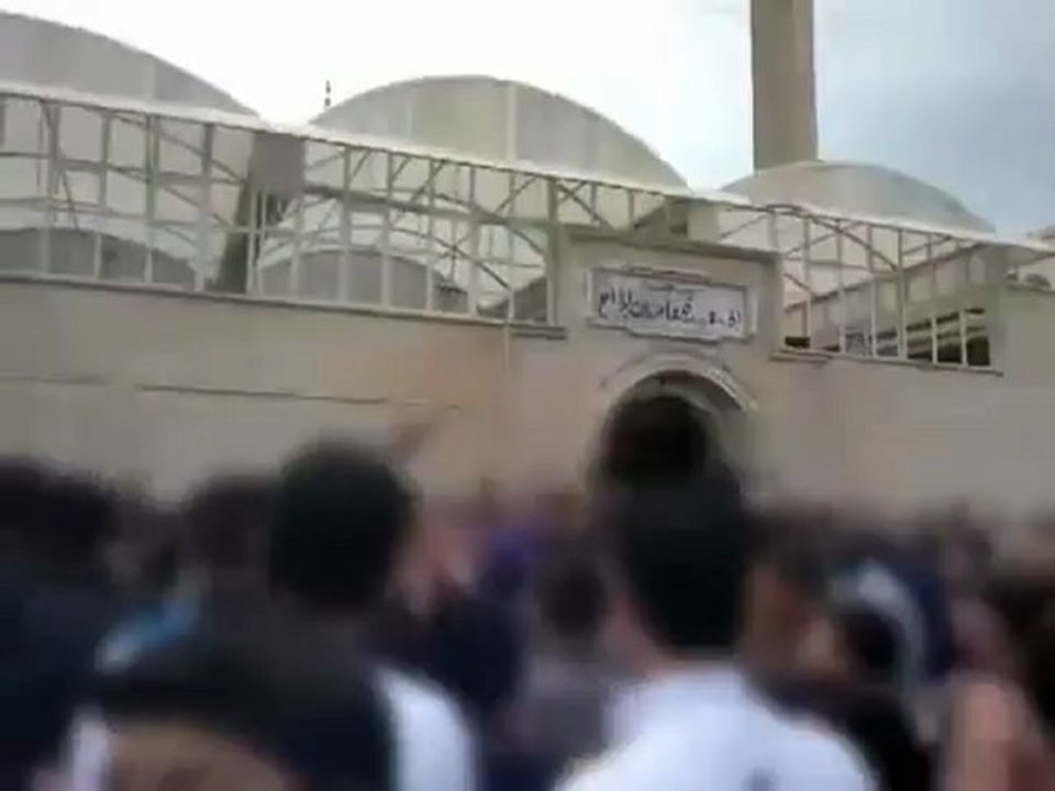 فري برس حماة المحتلة خروج مظاهرة في التعاونية  جمعة خذلنا العرب 30 3 2012