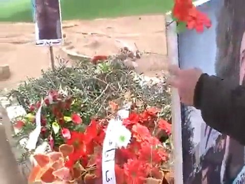 فري برس الحسكه قبر الشهيد أغا الثورة جوان القطنة30 3 2012