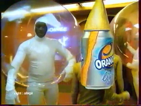 Publicité Orangina light 2004