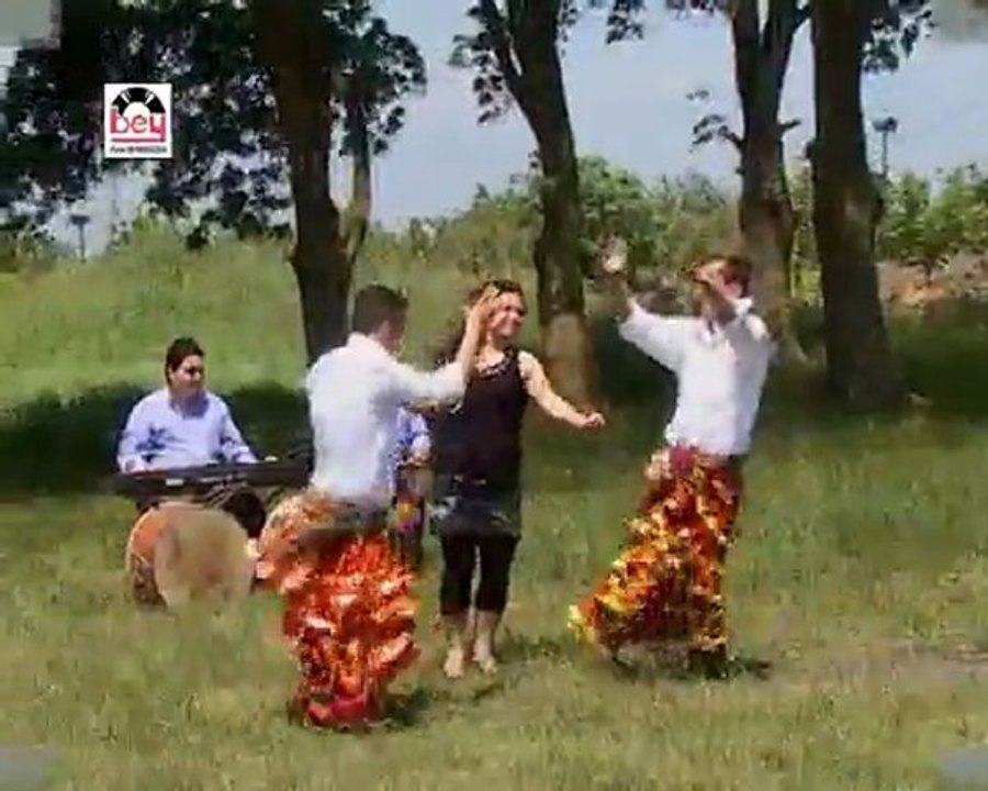 Azdavaylı Güldane  Kemaneci Kemal ve Azdavaylı Ercan - Cide Çiftetellisi