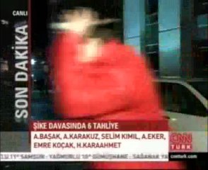 Fenerbahçe Taraftarı Muhabire Saldırdı!