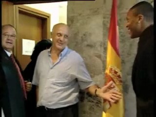 Baptista jura la Constitución