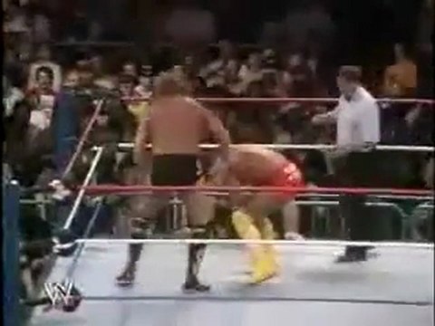 WWE-Universal.Fr - Ted Dibiase VS Randy Savage (Wrestlemania IV)