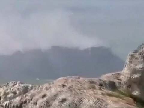 فري برس ريف حماه المحتل حرائق في قلعة المضيق مقطع هام من زاوية جديدة جمعة خذلنا المسلمون والعرب 30 3 2012