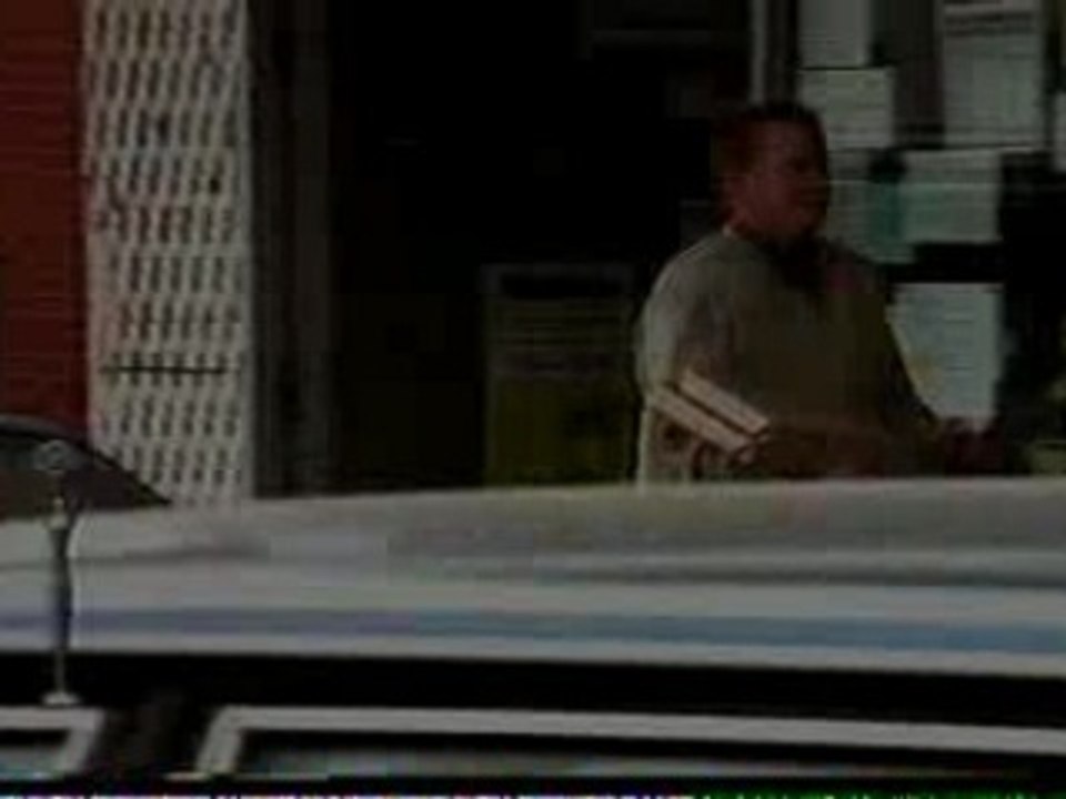 Comedy - Pizza Guy Gets Hit