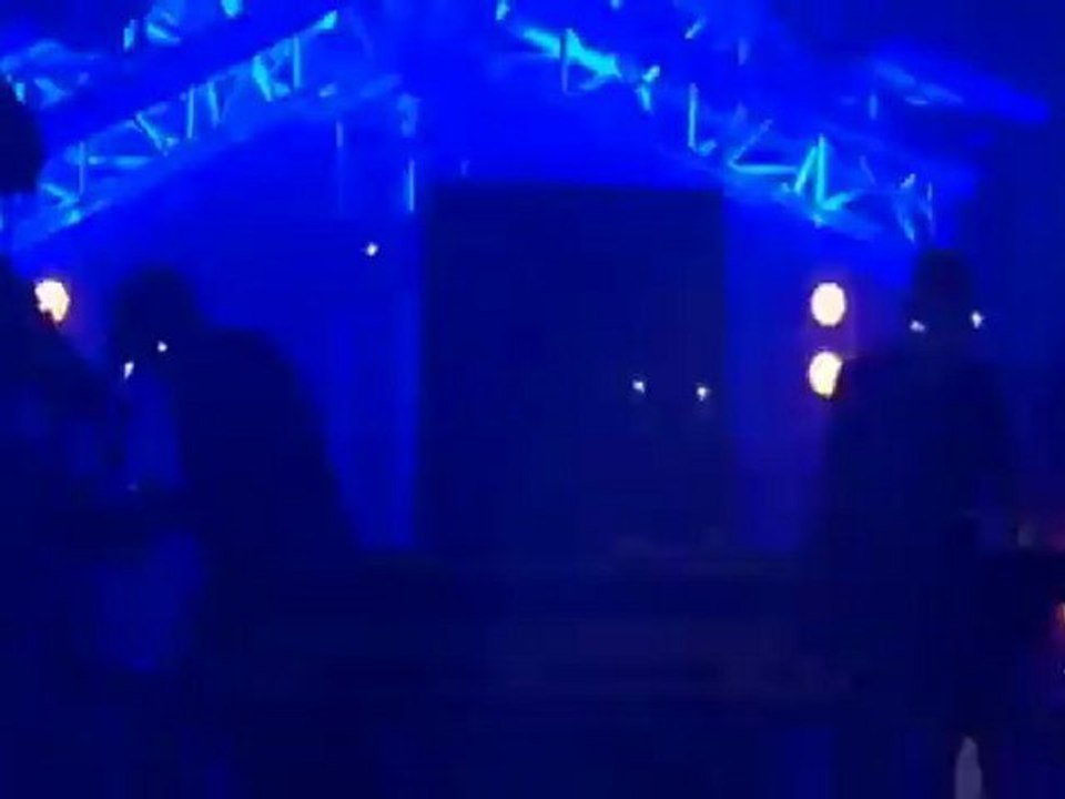 Orbital With Matt Smith - Dr Who Theme Tune (Live At Glastonbury 2010)