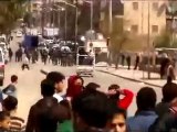 فري برس حلب صلاح الدين الأحراريحيون الجيش الحر أمام الأمن  30 3 2012 ج1