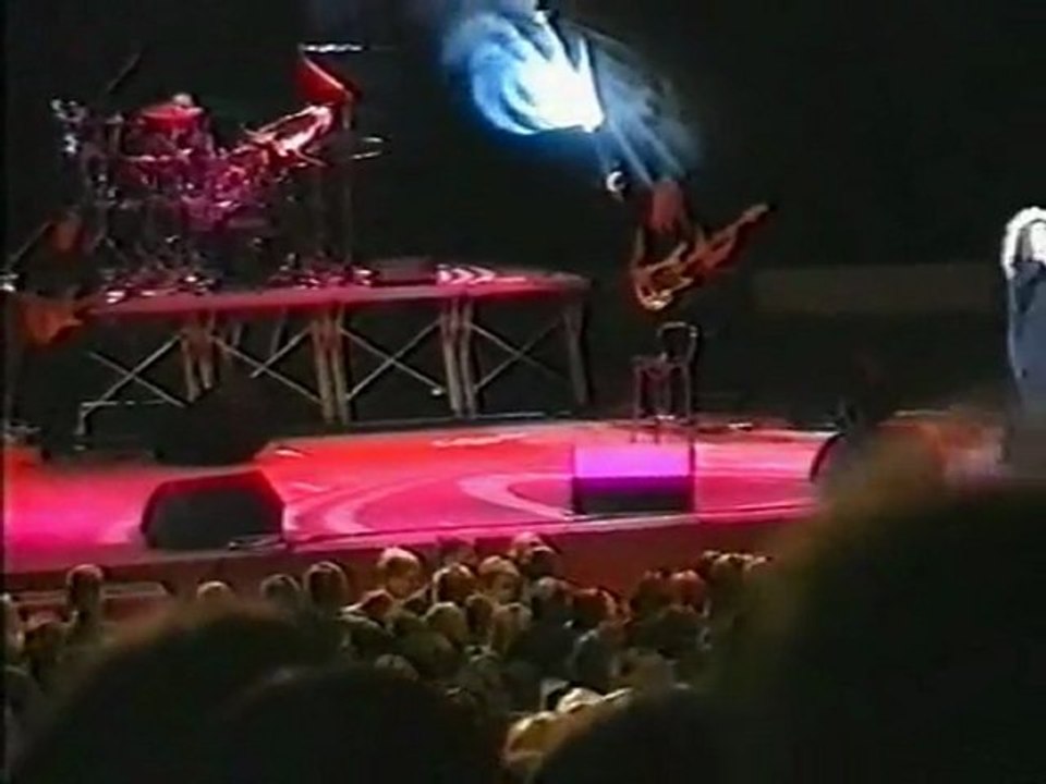 Алла Пугачева - Миллион алых роз Рождественский каприз 23.Million roz