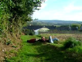 Les deux gros cacas morts de rire