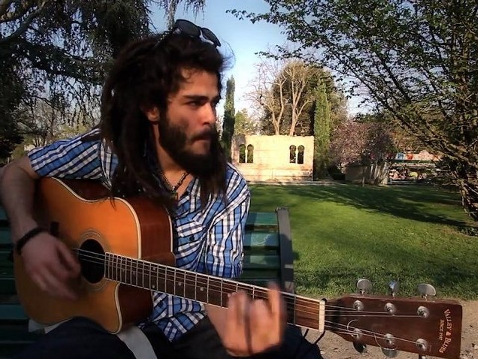 Acoustic Soul Lions - Jahvie from The Tuff Lions - "Come to fight"