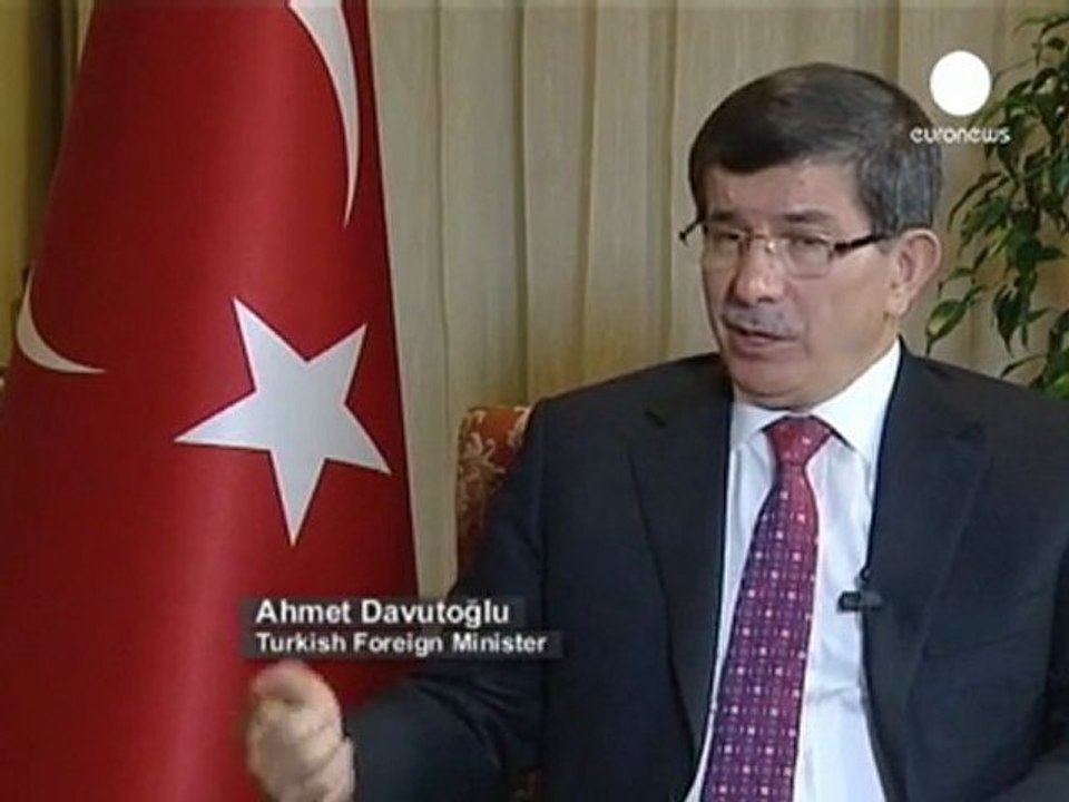 Friends of Syria gather as bombing continues