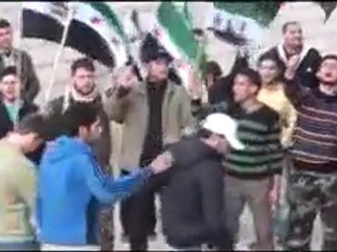 فري برس حمص حي الربيع العربي مظاهرة عصرية بمشاركة الجيش 31 3 2012
