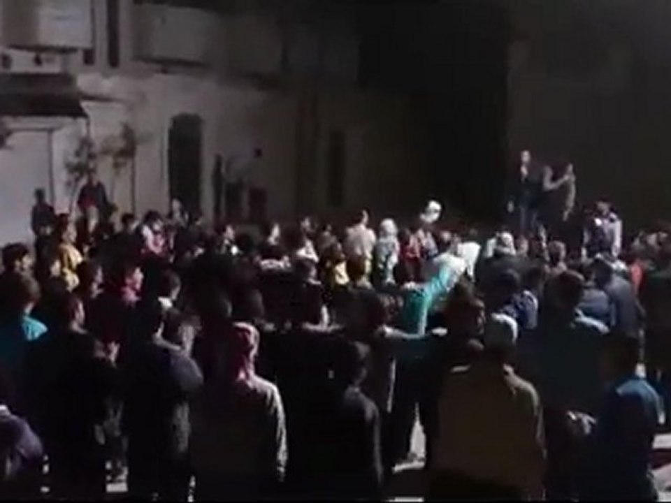 فري برس  حماة المحتلة مسائية شارع التوحيد و يبقى بشار جرثومة 31 3 2012