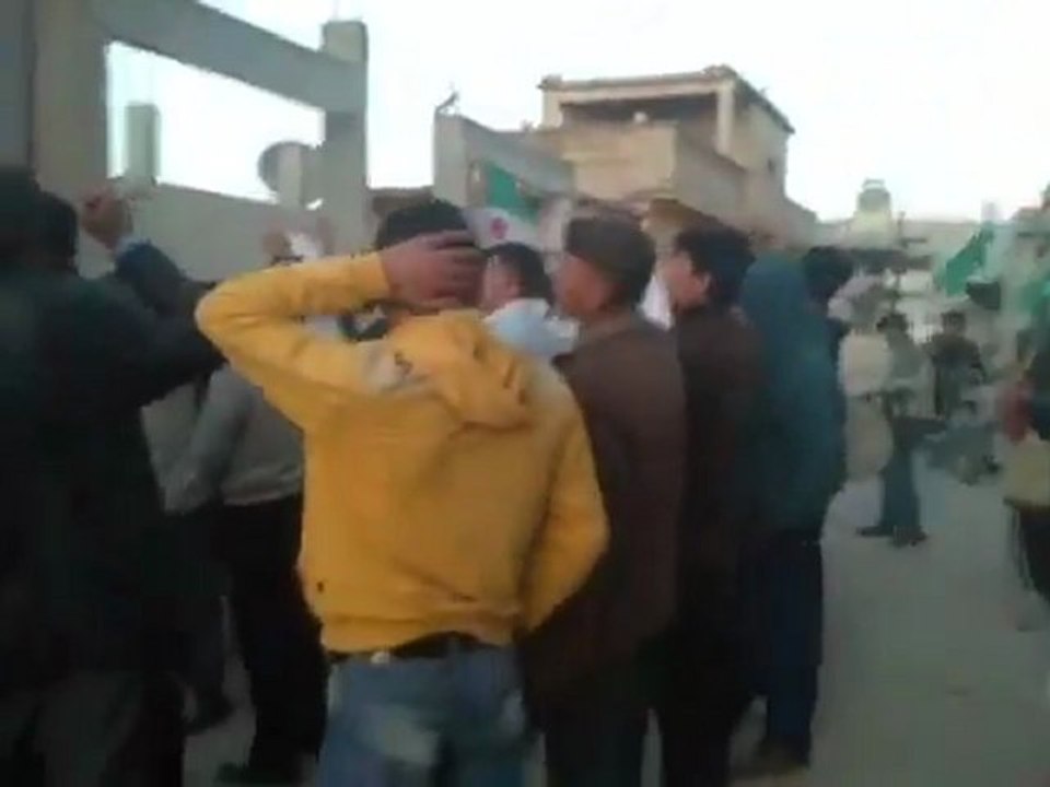 فري برس ريف حلب كفرنوران مظاهرة مسائية نصرة للأتارب 31 3  2012  ج2