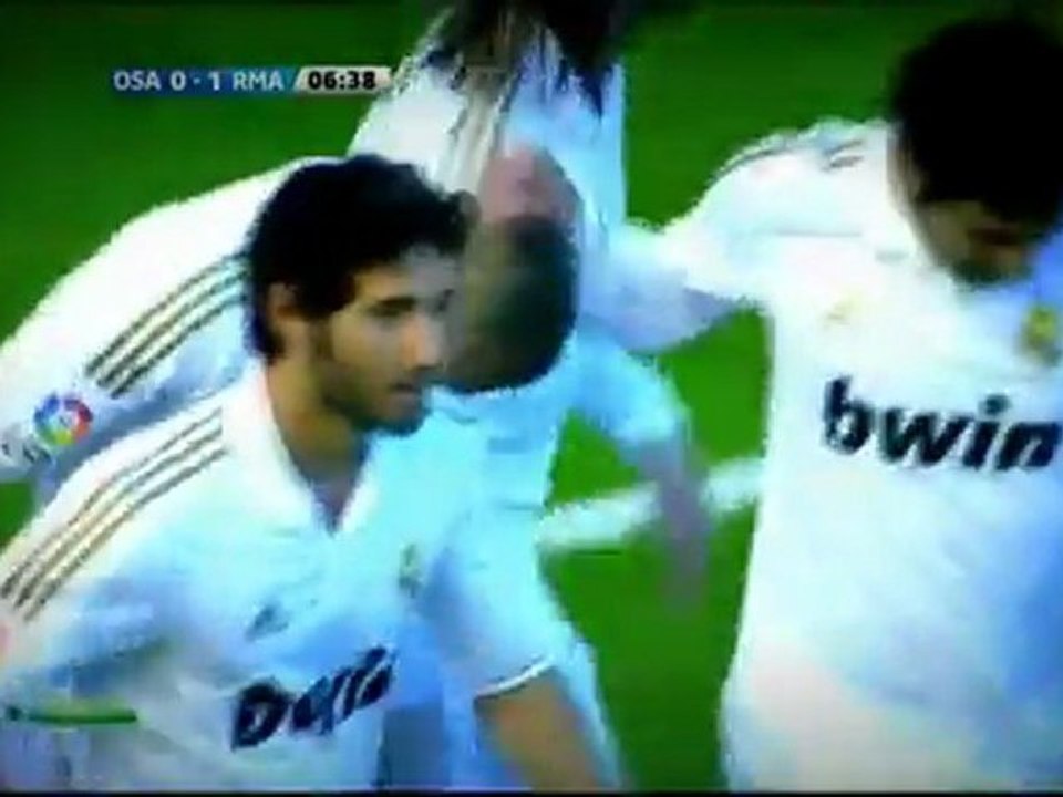 La jolie reprise de Karim Benzema contre Osasuna (31.03.2012)