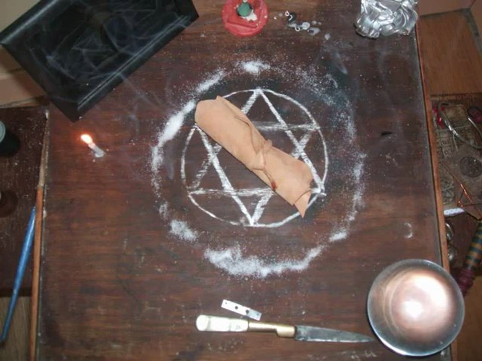 Puissant Rituel De Magie Noire