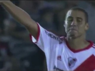 But splendide de David Trézeguet avec River plate face à Merlo