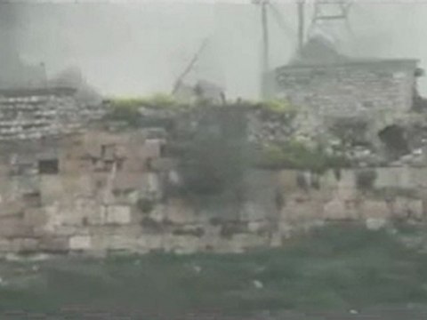 فري برس ريف حماه المحتلة الدبابات عند مدخل قلعة المضيق الأثرية