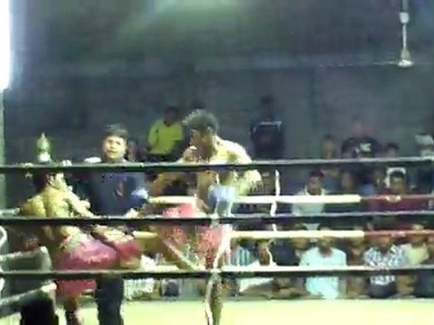 combat boxe thailandaise
