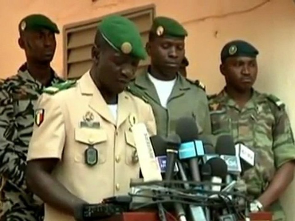 Mali junta pledges to cede power