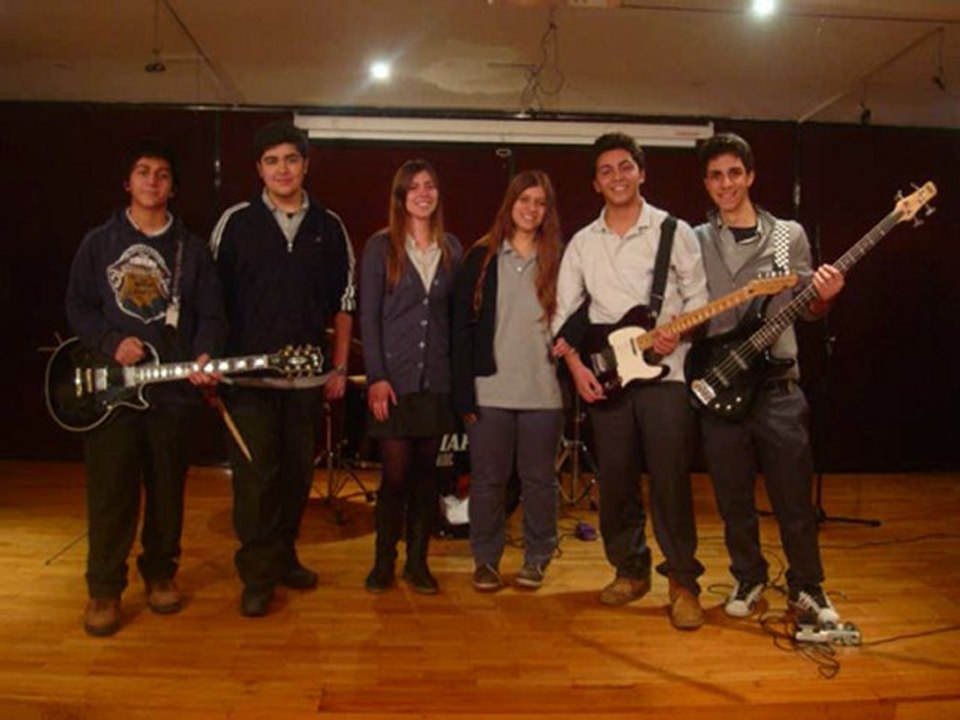 Vodafone Freezone 15. Liselerarası Müzik Yarışması - Özel Doğan Anadolu Lisesi - " BİR HUZUR BULSAM! " - BU BESTE FİNALE KALAMAMIŞTIR!!! - Yorum sizlerin...