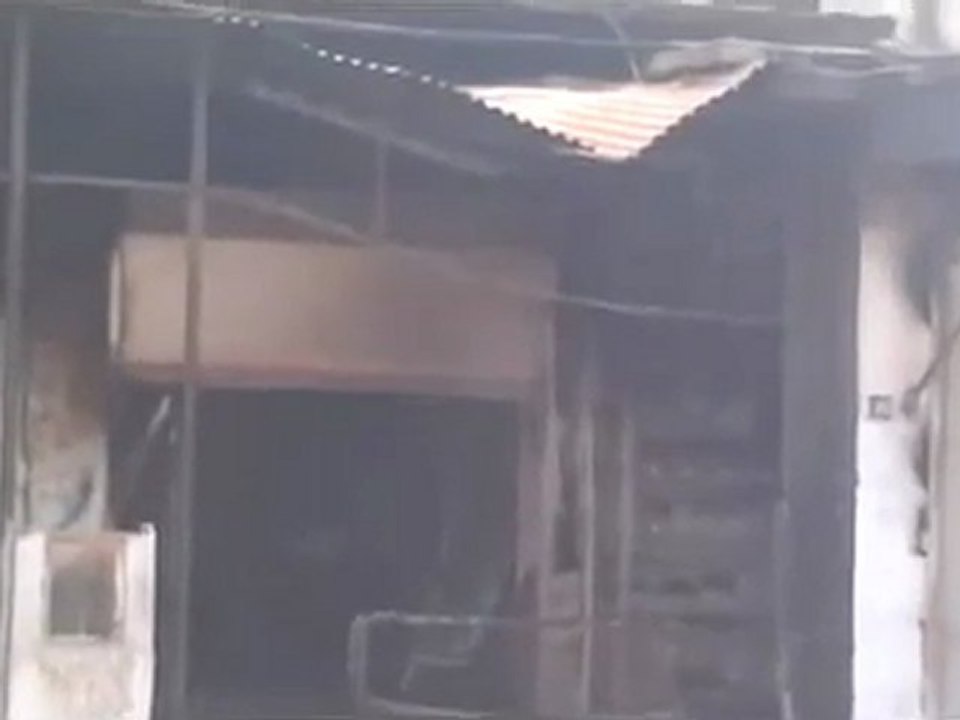 فري برس ريف حماه المحتل حرق محل احد الناشطين في قلعة المضيق 1 4 2012