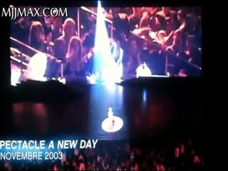 Michael Jackson at Celine's show in 2003