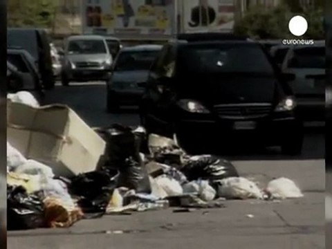 Raccolta riprende ma Palermo resta sommersa dai rifiuti