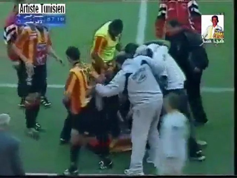 Derby2004-2005 EST 4-0 CA ►►le 4eme but de Issam Jemâa