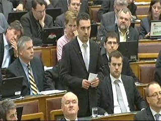 Vona Gábor Schmitt Pál lemondása kapcsán