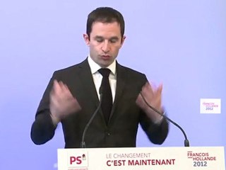 "Cela fait 5 ans que Nicolas Sarkozy a mis la France en miettes"