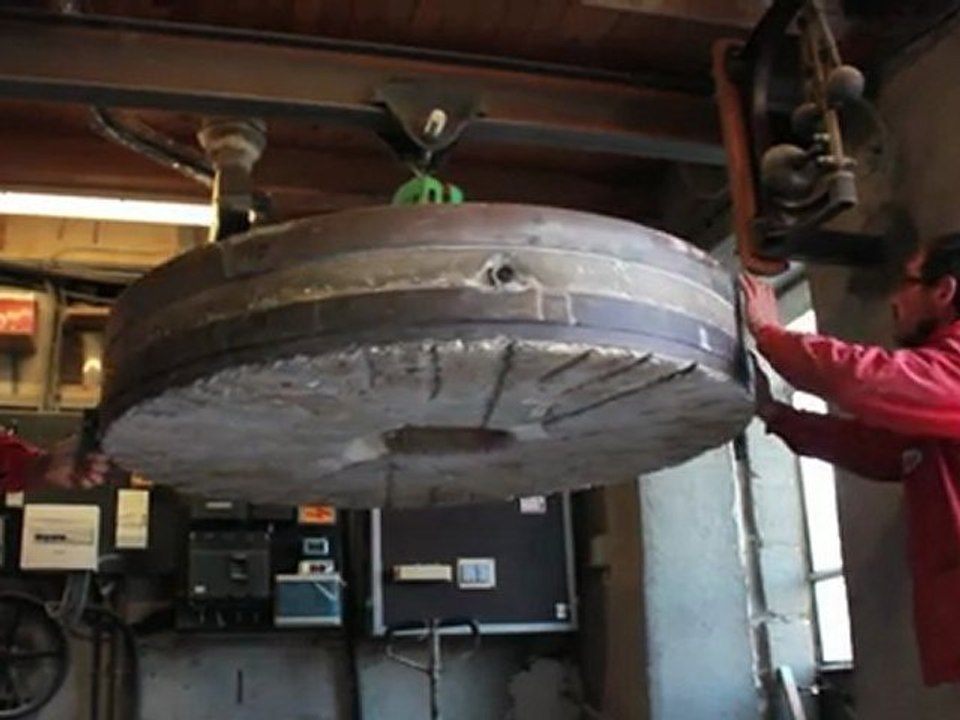 Moulin de Colagne Piquage des Meules de Pierre de silex