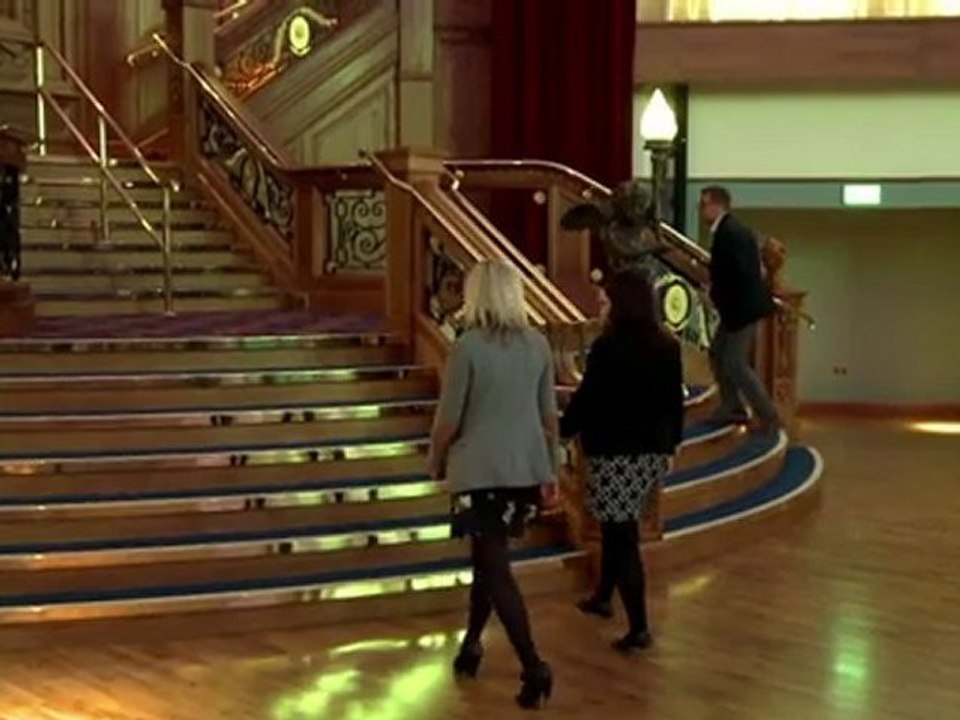 Titanic macht Belfast stolz -weltgrößte Schau eröffnet