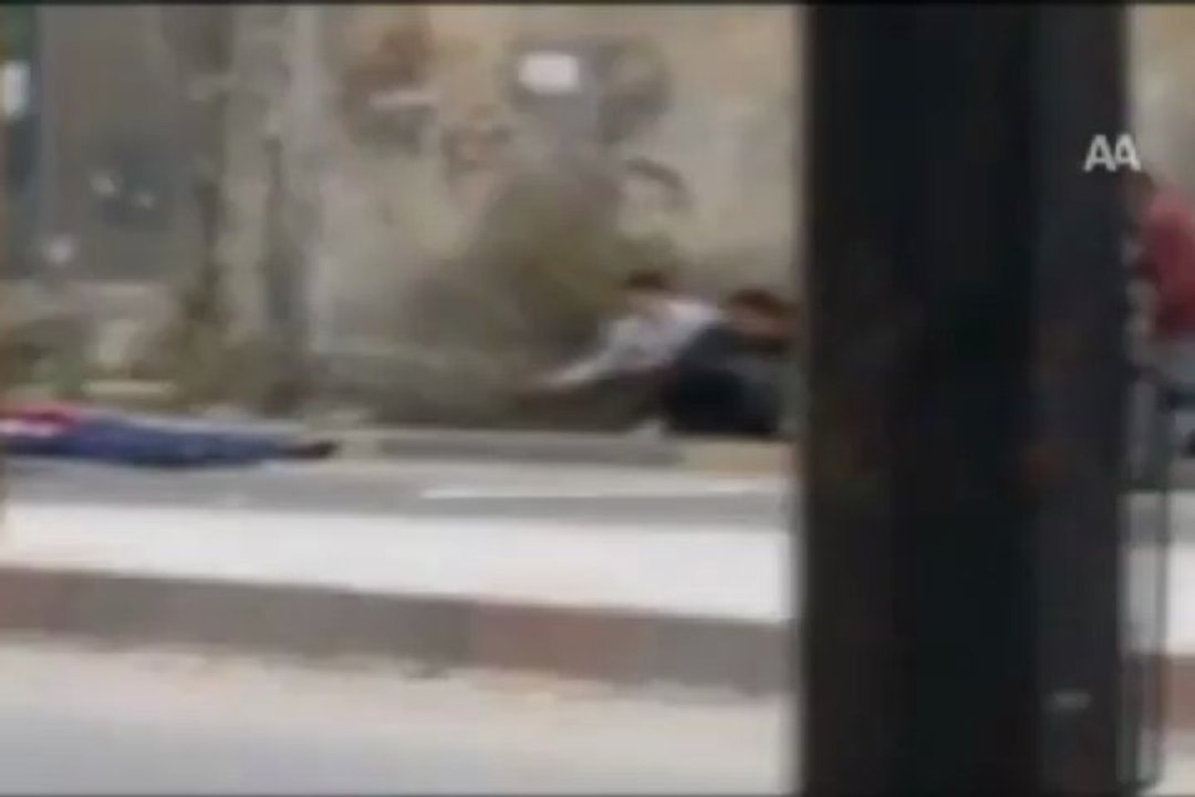 Keskin nişancılar ölüm saçıyor