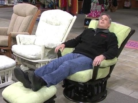 Choosing a Glider for Your Nursery