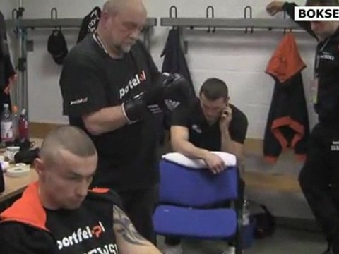 Wilczewski i Masternak w szatni przed walkami z Abrahamem i Romero