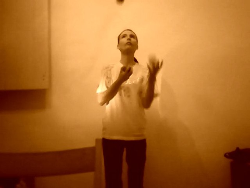 jonglage trois balles.