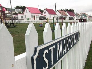 Isleños con identidad británica