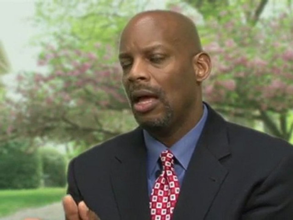 What are the differences between a single-sex and a coed college?